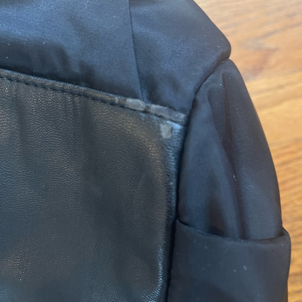 Lululemon Large Duffle Bag - Picture 13 of 16
